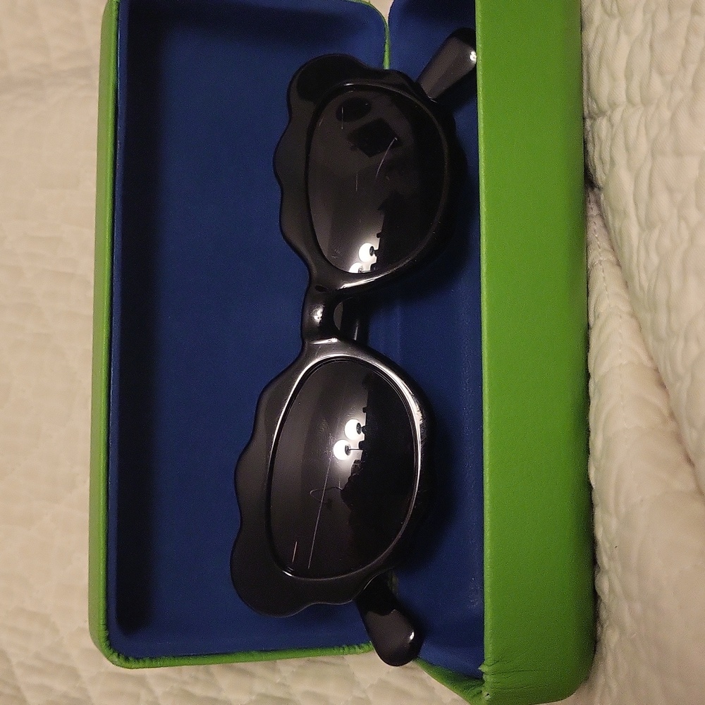 Fashion Brand Company Black Hole Sunglasses with Case - Picture 2 of 8